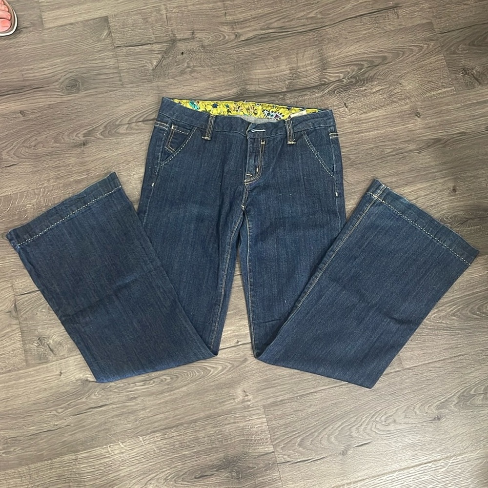 Miss me size 30 flare jeans (15” across) inseam 33” rise 8” bottom opening 11”
